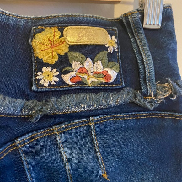 Gio’s Jeans- Embroidered Ankle Stretch Denim - Picture 5 of 9